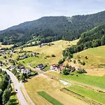 Brujosenhof Apartamento *
